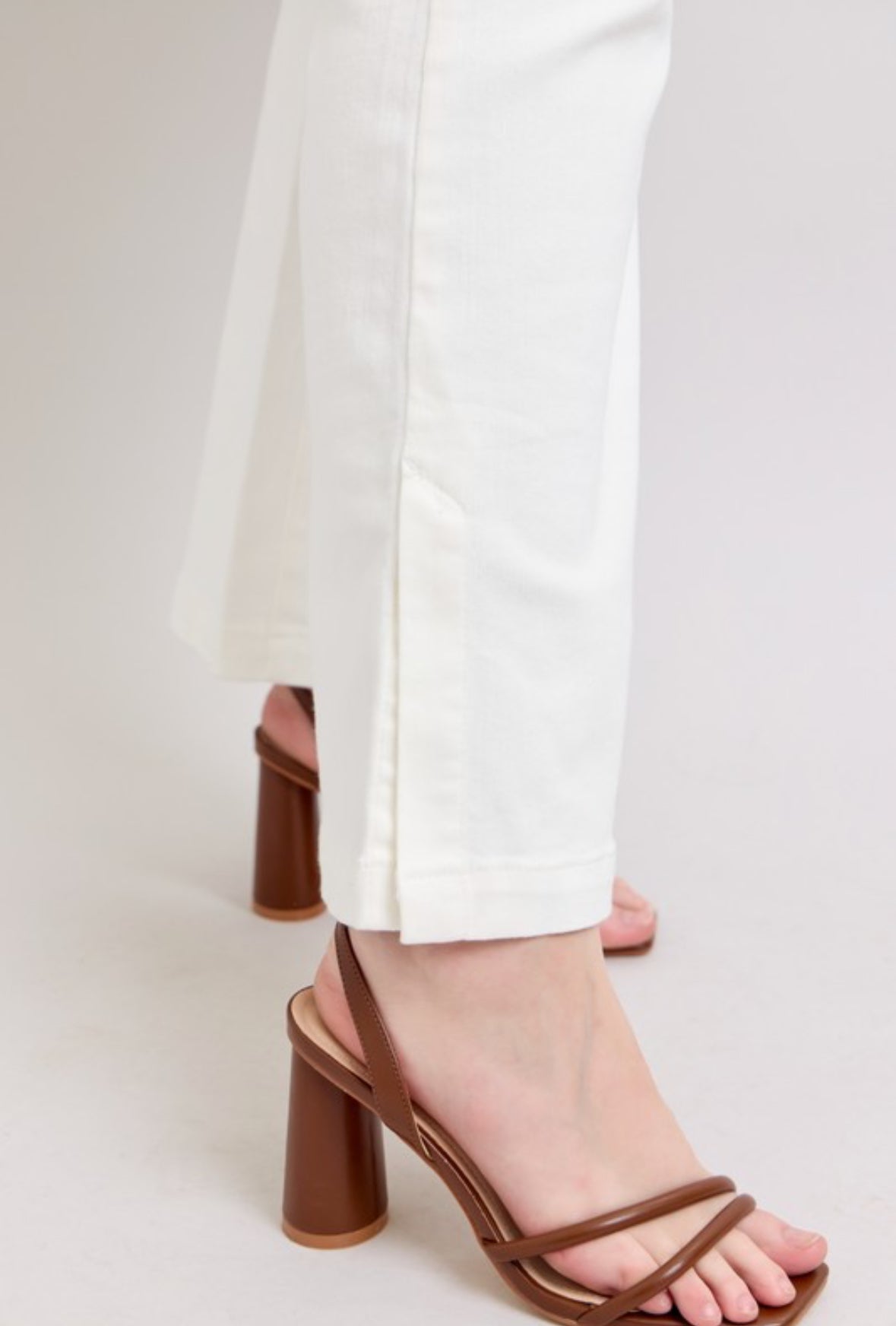 “Cotton Ball” Jeans/Judy Blue/Plus Size