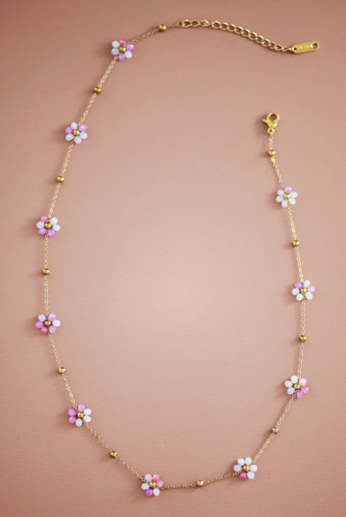 Flower Field Necklace/mixed pink