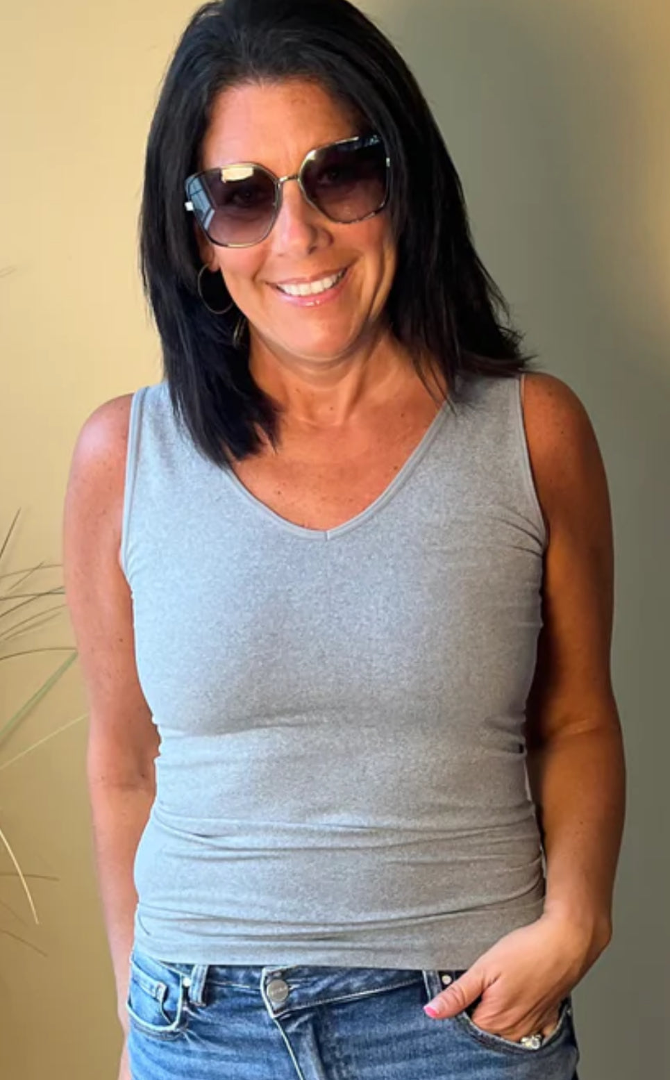 Seamless u or v Neck Tank(white, pink, blue, gray)