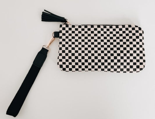 Emma Woven Clutch Wristlet/checkered black