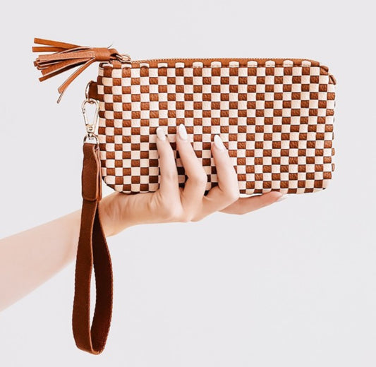 Emma Woven Clutch Wristlet/checkered brown
