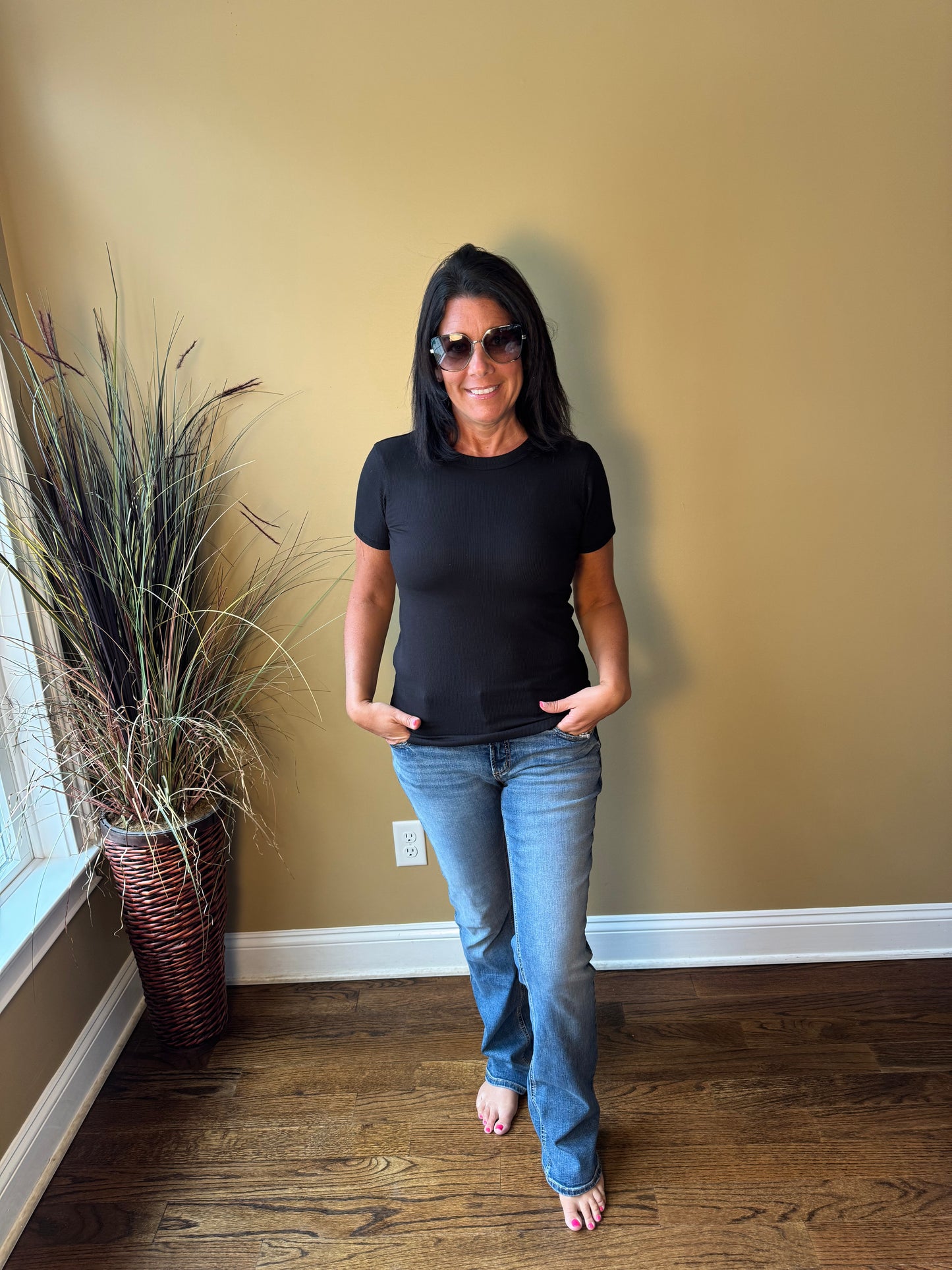 Lazy Days Tee (beige, olive, black)